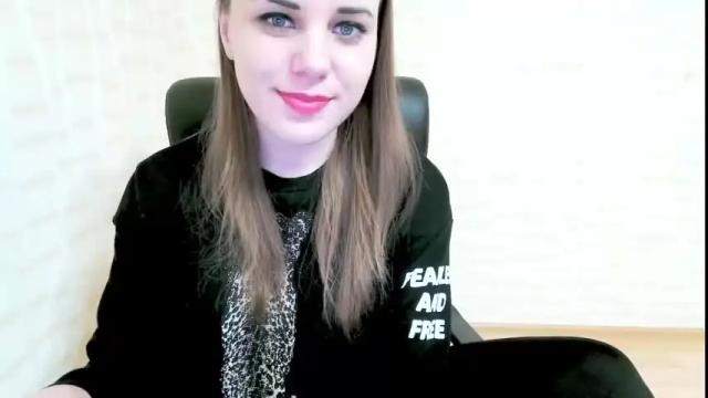 Image 3 of limebabykristi123 Stream on Chaturbate on 15 months ago