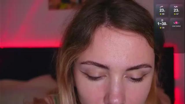 Image 3 of limy_sweet Stream on Chaturbate on 4 days ago