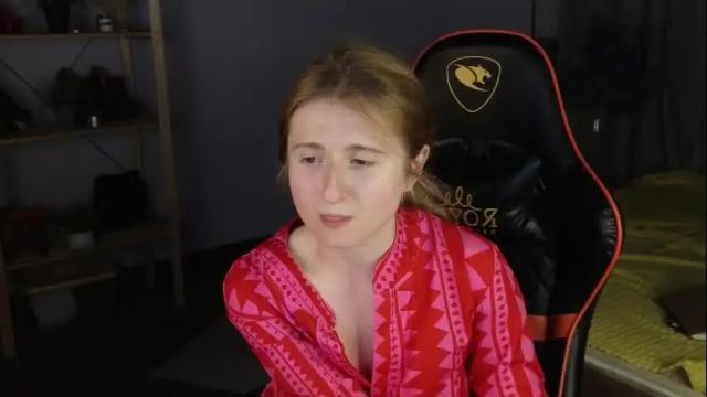 Image 4 of lin_rosex Stream on Chaturbate on 12 days ago