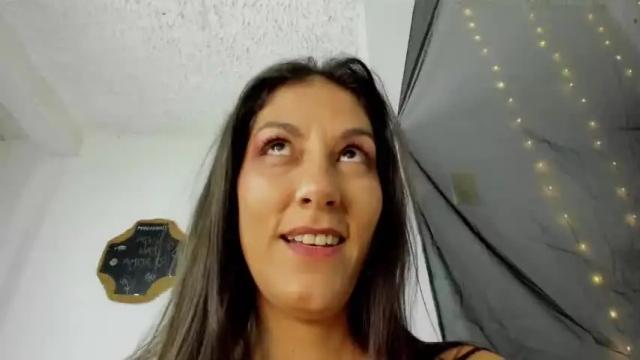 Image 12 of lina__mandarina Stream on Chaturbate on 18 months ago