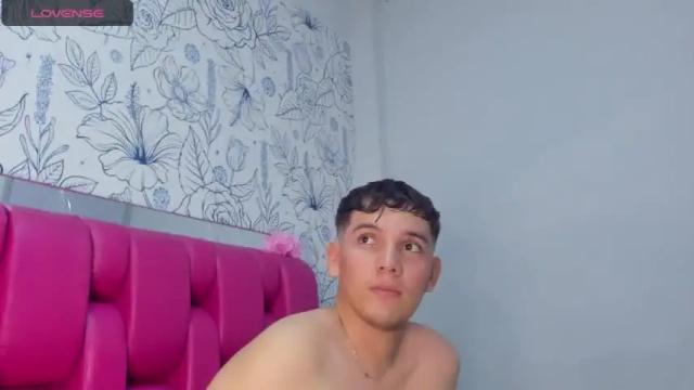 Image 12 of lina_and_samu1 Stream on Chaturbate on 15 months ago