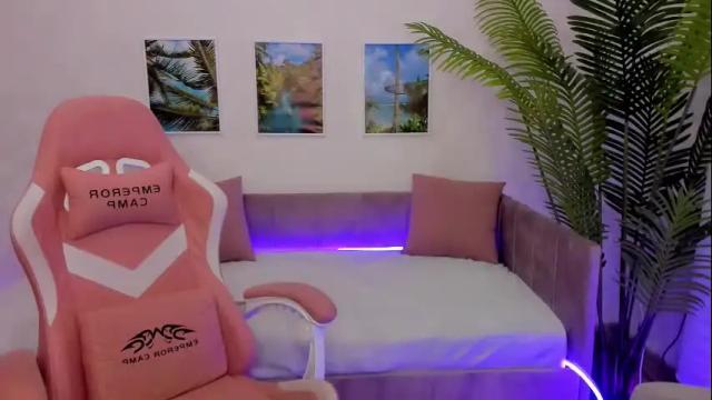 Image 7 of lina_brownie Stream on Chaturbate on 7 days ago