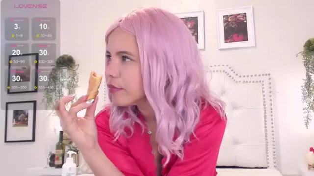 Image 3 of lina_divaa Stream on Chaturbate on 13 months ago