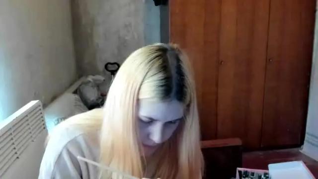 Image 3 of lina_kisss Stream on Chaturbate on 13 months ago