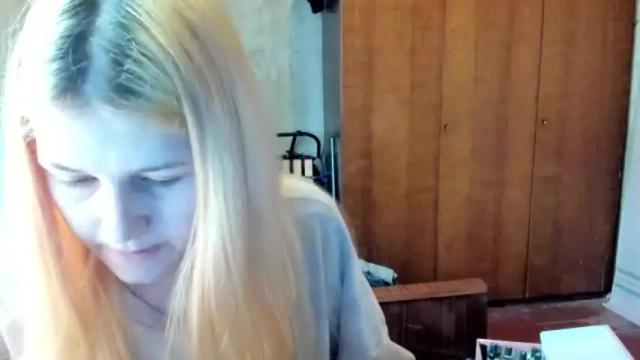 Image 7 of lina_kisss Stream on Chaturbate on 13 months ago