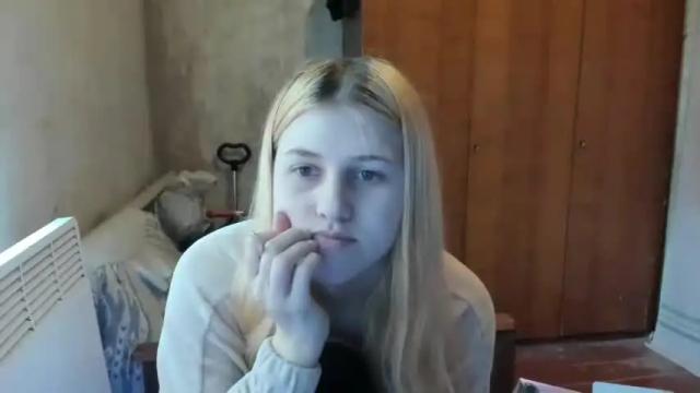 Image 10 of lina_kisss Stream on Chaturbate on 13 months ago