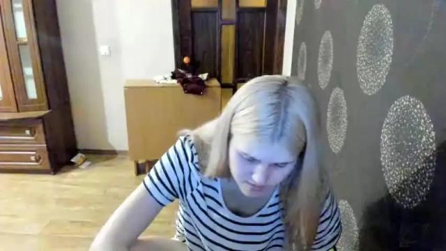 Image 6 of lina_kisss Stream on Chaturbate on 13 months ago