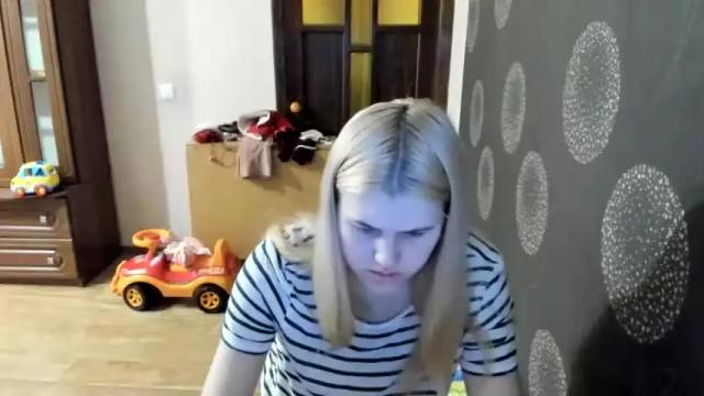 Image 8 of lina_kisss Stream on Chaturbate on 13 months ago