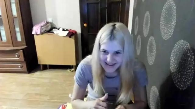 Image 2 of lina_kisss Stream on Chaturbate on 13 months ago