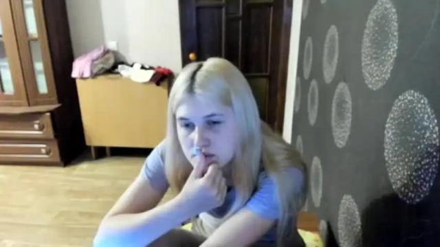 Image 3 of lina_kisss Stream on Chaturbate on 13 months ago