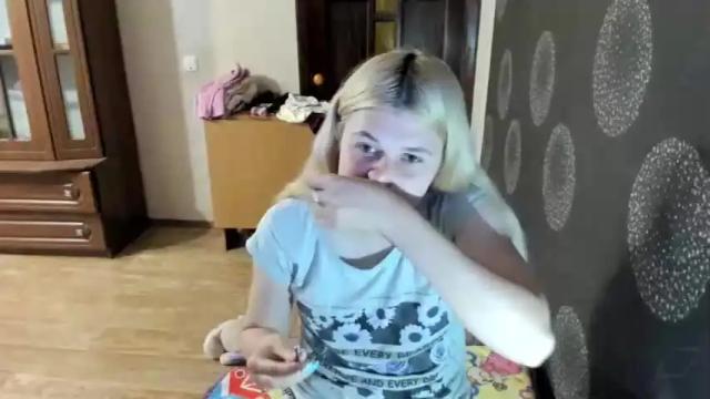 Image 2 of lina_kisss Stream on Chaturbate on 13 months ago