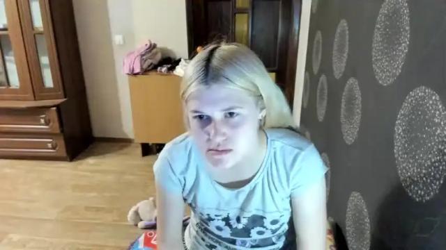 Image 4 of lina_kisss Stream on Chaturbate on 13 months ago