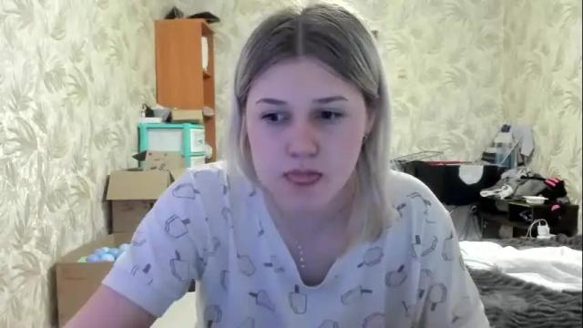 Image 2 of lina_kisss Stream on Chaturbate on 23 days ago