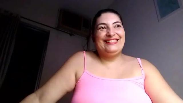 Image 2 of lina_maria99 Stream on Chaturbate on 25 months ago