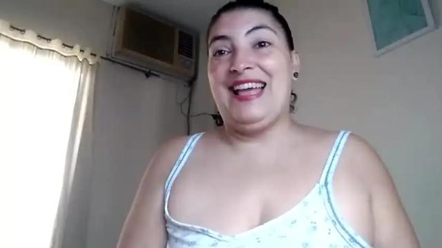 Image 8 of lina_maria99 Stream on Chaturbate on 24 months ago