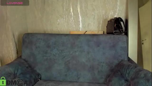 Image 3 of lina_mee Stream on Chaturbate on 1 month ago