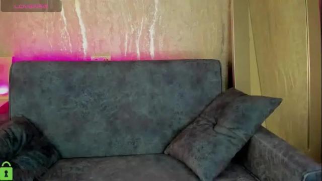 Image 11 of lina_mee Stream on Chaturbate on 25 days ago