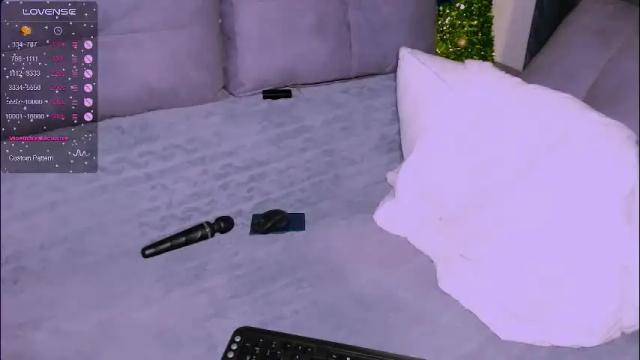 Image 4 of lina_owl Stream on Chaturbate on 1 month ago