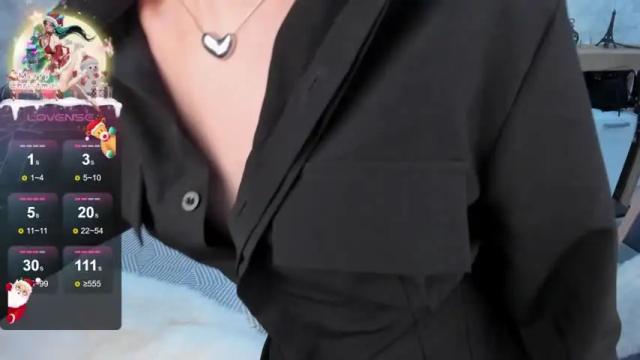 Image 12 of lina_sunflower Stream on Chaturbate on 16 months ago