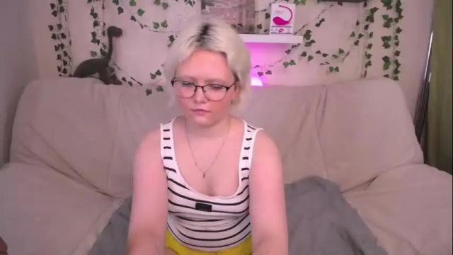 Image 10 of linafoxxy Stream on Chaturbate on 19 days ago