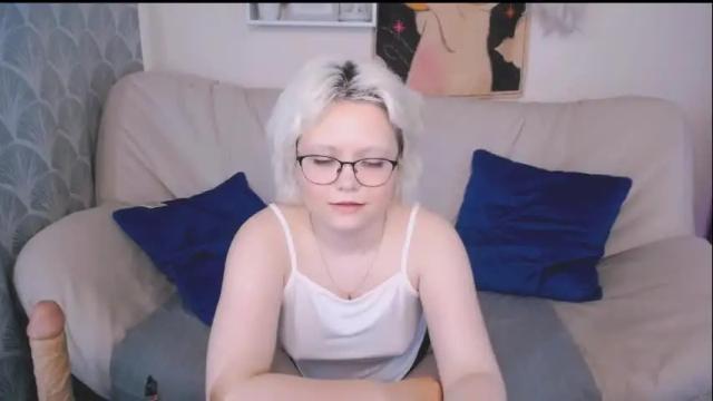 Image 2 of linafoxxy Stream on Chaturbate on 12 days ago