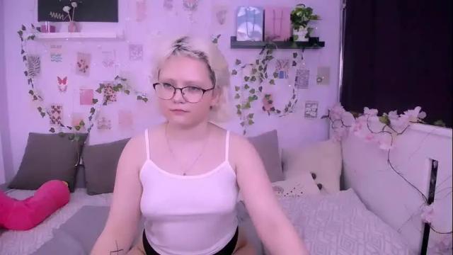 Image 10 of linafoxxy Stream on Chaturbate on 9 days ago