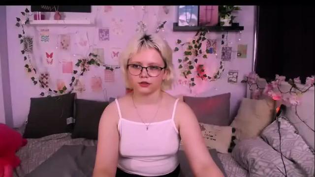 Image 10 of linafoxxy Stream on Chaturbate on 4 days ago