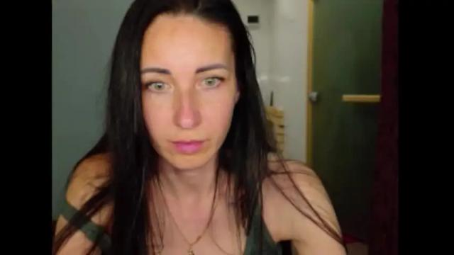 Image 11 of linalivee Stream on Chaturbate on 2 months ago