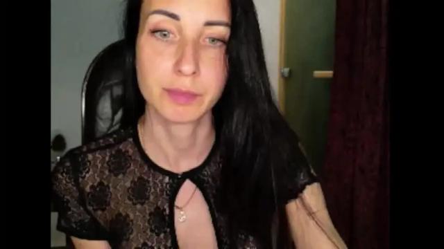 Image 4 of linalivee Stream on Chaturbate on 2 months ago