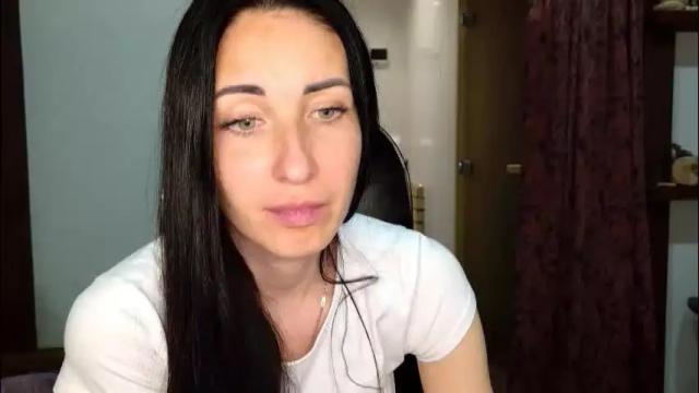 Image 10 of linalivee Stream on Chaturbate on 2 months ago