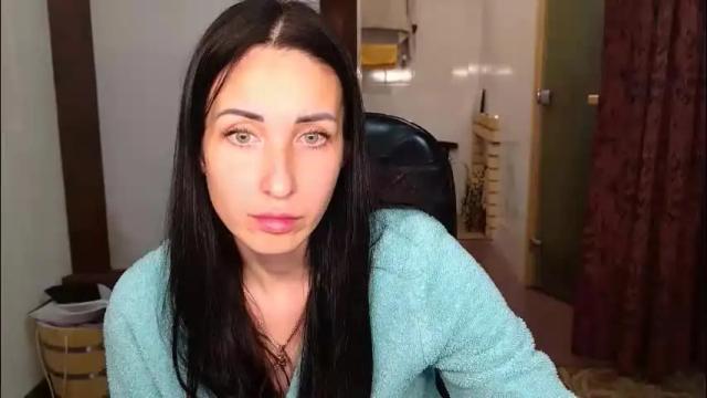 Image 11 of linalivee Stream on Chaturbate on 3 days ago