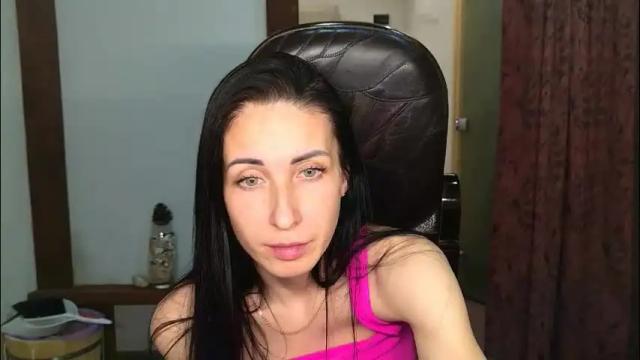 Image 11 of linalivee Stream on Chaturbate on 1 day ago
