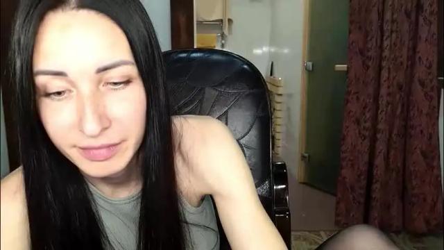 Image 4 of linalivee Stream on Chaturbate on 1 month ago