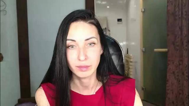 Image 2 of linalivee Stream on Chaturbate on 1 month ago