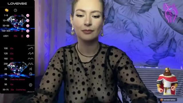 Image 2 of linaluxar Stream on Chaturbate on 19 months ago