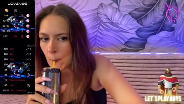 Image 11 of linaluxar Stream on Chaturbate on 19 months ago