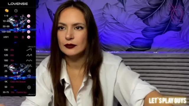 Image 4 of linaluxar Stream on Chaturbate on 18 months ago