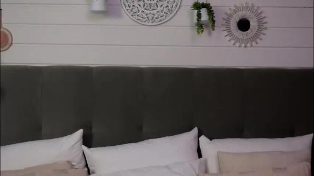 Thumbnail 1, linareese's Stream at Chaturbate, 2 months ago