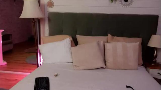 Image 2 of linareese Stream on Chaturbate on 1 month ago