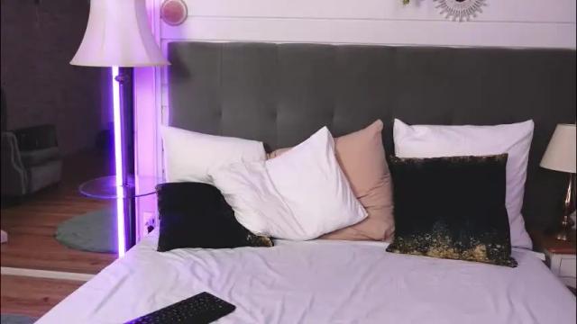 Image 12 of linareese Stream on Chaturbate on 5 days ago