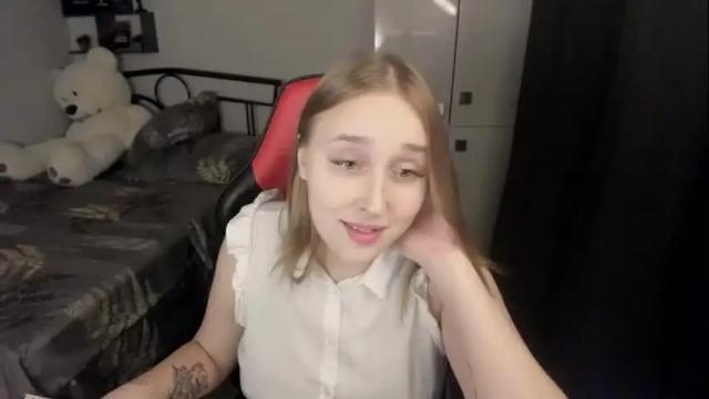 Image 10 of linatruly Stream on Chaturbate on 1 month ago