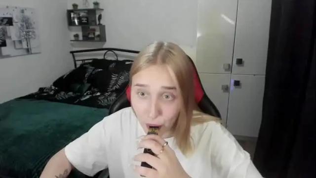 Image 10 of linatruly Stream on Chaturbate on 11 days ago