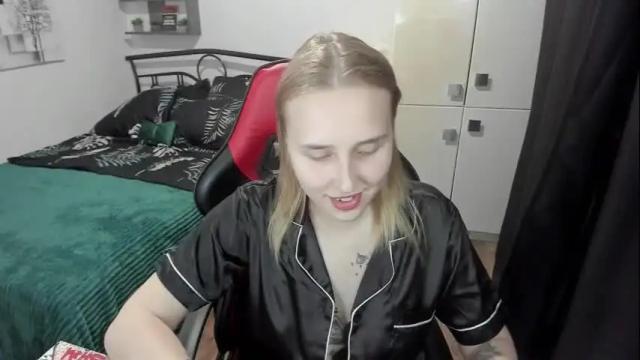 Image 4 of linatruly Stream on Chaturbate on 1 month ago
