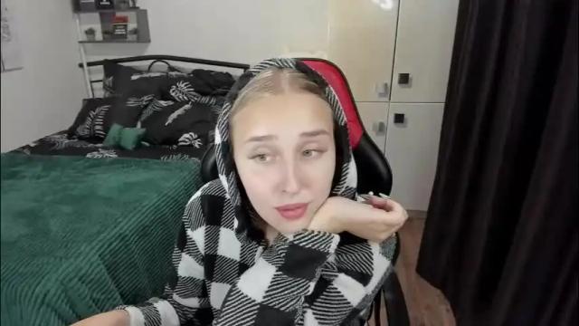 Image 4 of linatruly Stream on Chaturbate on 1 month ago