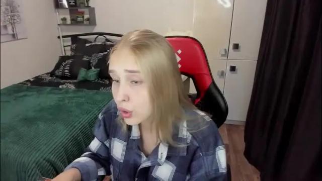Image 3 of linatruly Stream on Chaturbate on 27 days ago