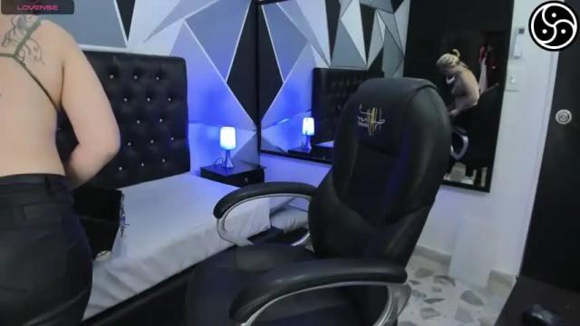 Image 11 of lincebdsm Stream on Chaturbate on 18 months ago