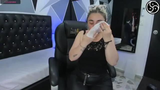 Image 8 of lincebdsm Stream on Chaturbate on 18 months ago