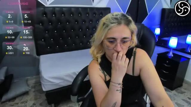 Image 2 of lincebdsm Stream on Chaturbate on 18 months ago
