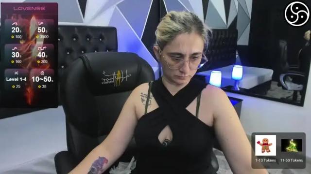 Image 8 of lincebdsm Stream on Chaturbate on 18 months ago