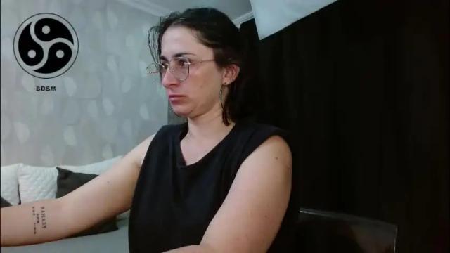 Image 2 of lincebdsm Stream on Chaturbate on 1 month ago